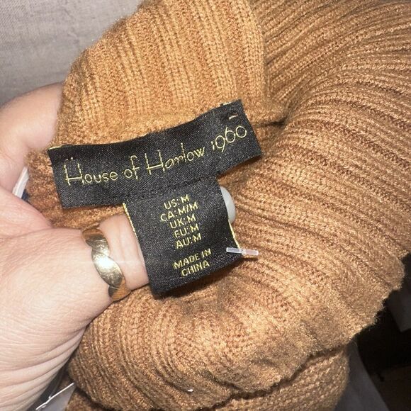 NWT House of Harlow 1960 Congac Brown Cropped Turtleneck Sweater Sz Medium NEW - Picture 8 of 8